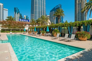 The-Grande-South_Downtown-San-Diego-Condo_2018_Pool-spa_ (6)      